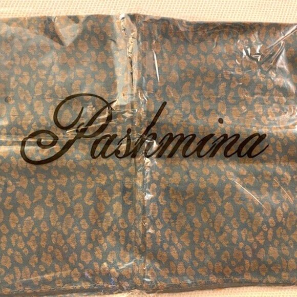 Luxury 70% Pashmina 30% Silk Full Shawl Wrap - Teal & Gold Leopard Print - Picture 5 of 5